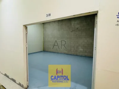 Save and Secure Easy Loading & Unloading Storage Space Well Maintained Warehouse
