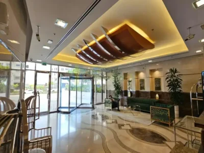 STUDIO | HIGHER FLOOR | FULLY FURNISHED | BALCONY I CAR PARK