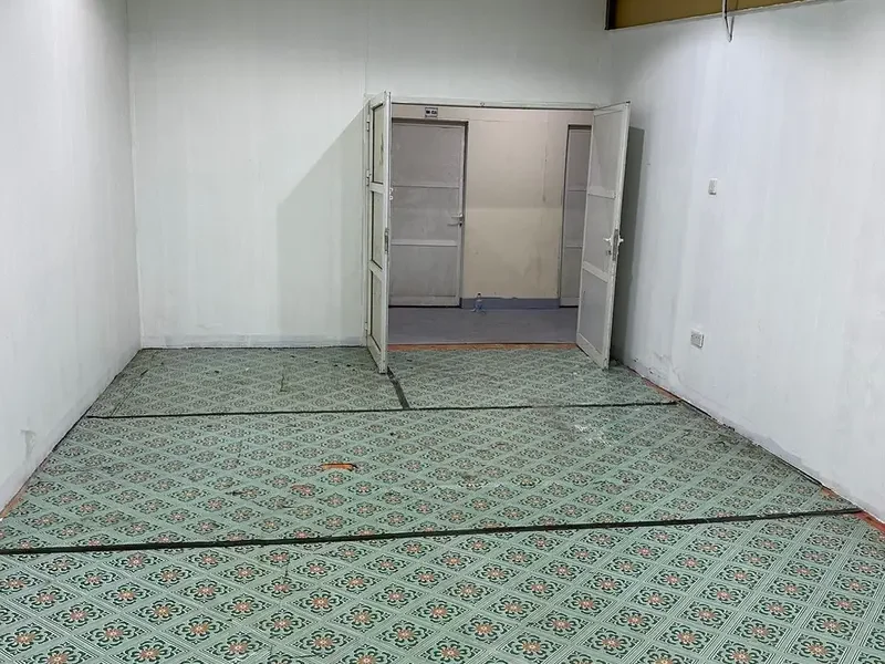 HASSLE FREE STORAGE SOLUTIONS - BOOK TODAY