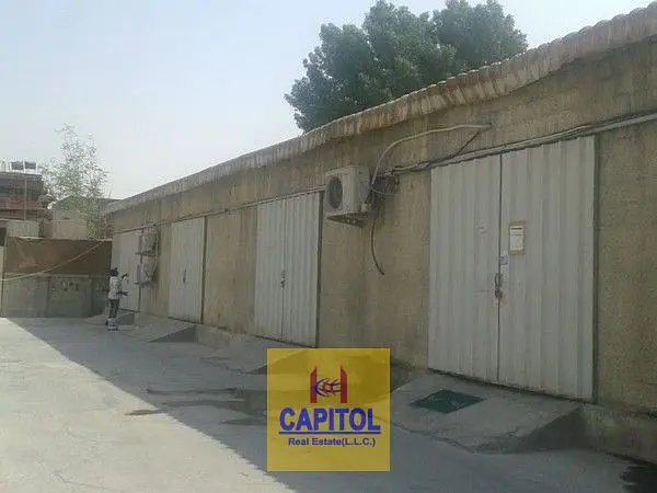 COMPACT/ FUNCTIONAL WAREHOUSE SPACE ON GROUND FLOOR WITH WASHROOM