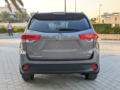 2018 Toyota Highlander Le Plus 3.5 Litres V6 Petrol Engine Grey SUV American Specs