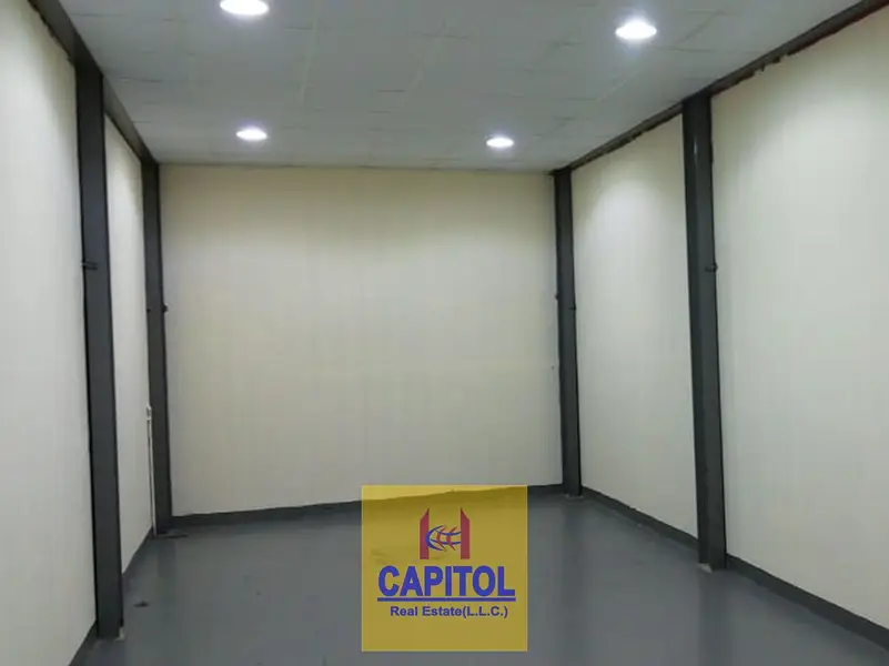 225 sqft Ground Floor Warehouse Available
