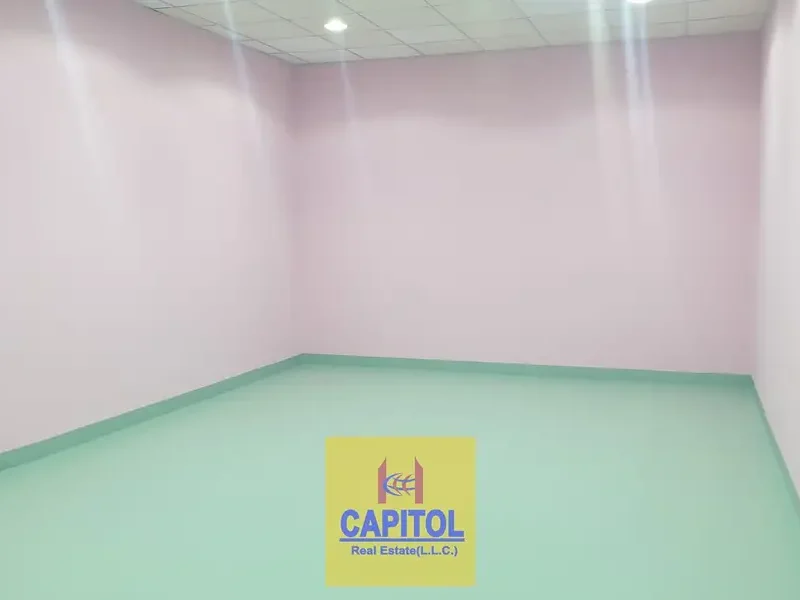 225 sqft Ground Floor Warehouse Available