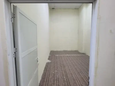 High Ceiling Storage for Rent-350 sqft on Mezzanine Floor 350x47