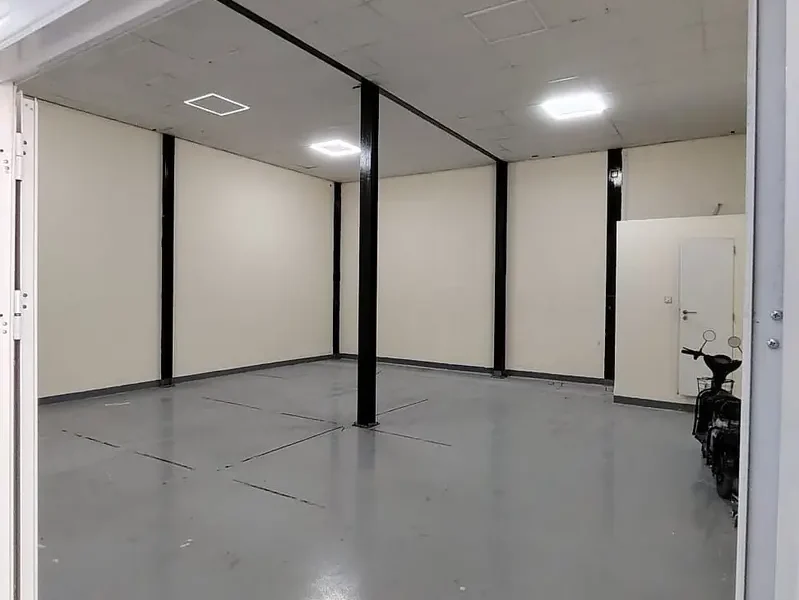 AFORDABLE STORAGE SPACE ON GROUND 650SQFT AVAILABLE FOR RENT IN AL QUOZ