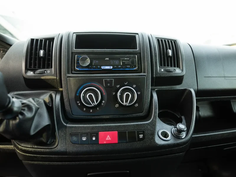 2022 Peugeot Boxer L2h2 2.2L 4-cylinder Turbo Diesel Engine Manual White Black Panel Van GCC