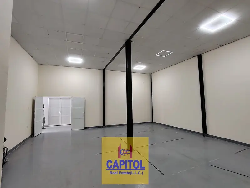 STATE OF THE ART GROUND FLOOR STORAGE WAREHOUSE READY FOR USE
