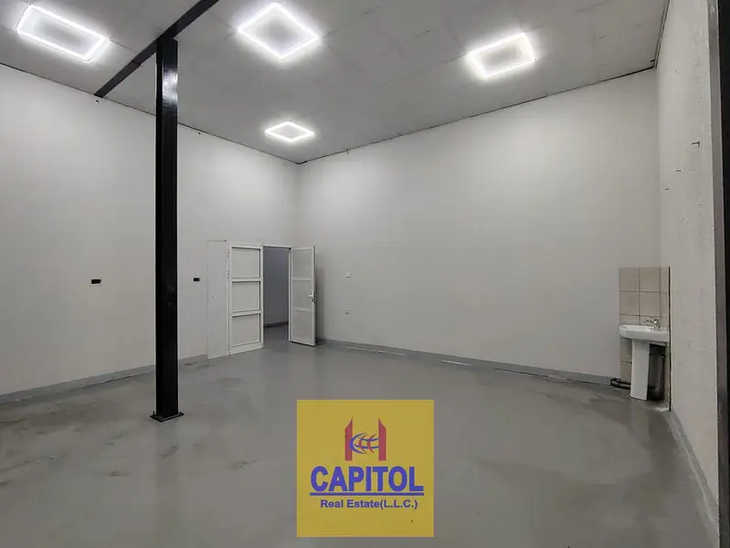 STATE OF THE ART GROUND FLOOR STORAGE WAREHOUSE READY FOR USE