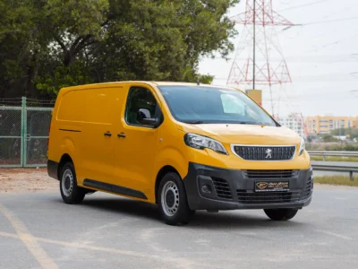 2020 Peugeot Expert L3 2.0L 4 Cylinders Diesel Engine Yellow Black Panel Van GCC Specs Automatic