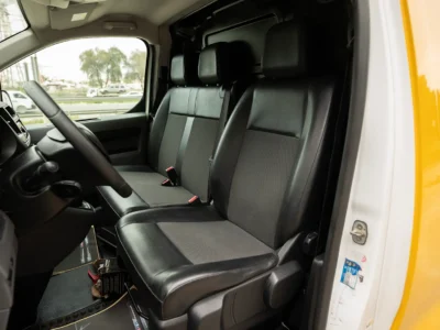 2020 Peugeot Expert L3 2.0L 4 Cylinders Diesel Engine Yellow Black Panel Van GCC Specs Automatic