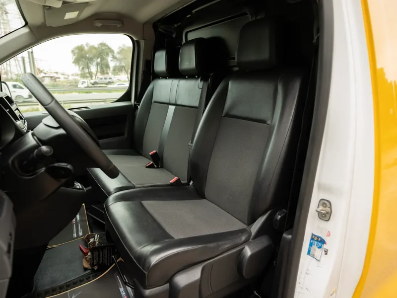 2020 Peugeot Expert L3 2.0L 4 Cylinders Diesel Engine Yellow Black Panel Van GCC Specs Automatic
