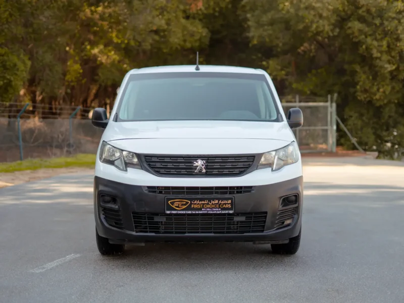 2020 Peugeot Partner Long Van 1.6 Litres 4 Cylinders Petrol White Grey Panel Van GCC Specs