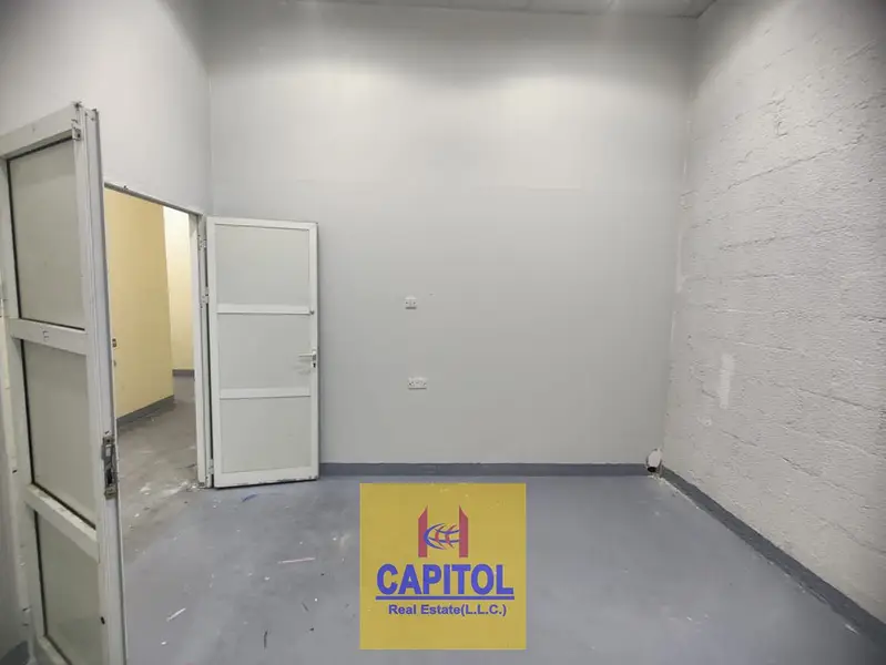 Small Ground Floor Storage Warehouses for Rent