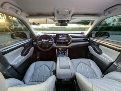 2020 Toyota Highlander GXR 4 Cylinders Hybrid Engine White Grey SUV GCC Specs
