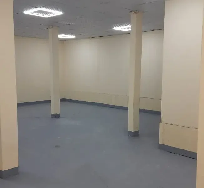 900 SQ FT NEED EXTRA SPACE FOR YOUR BUSINESS STOCK BOOK OUR MODERN STORAGE
