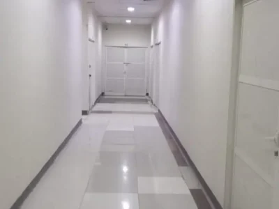 EFFICIENT STORAGE WAREHOUSE ON GROUND FLOOR WITH CLEAN INTERIOR AND PRACTICAL USAGE SPACE