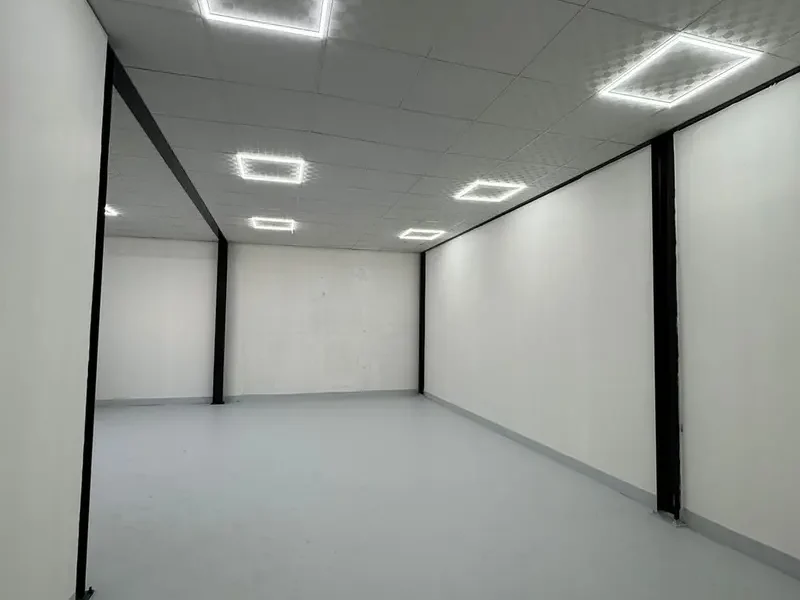 600 SQ FT Large Ground floor Storage Space for Rent Partitioned Units