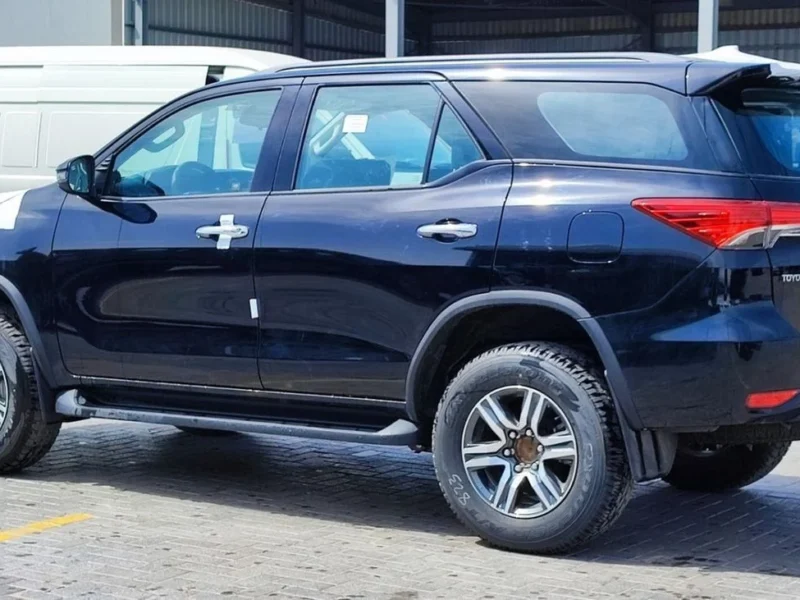2026 Toyota Fortuner 2.7 Litres V4 Petrol Engine Black Grey SUV GCC Specs