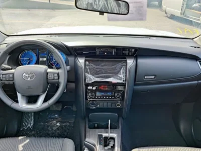 2026 Toyota Fortuner 2.7 Litres V4 Petrol Engine Black Grey SUV GCC Specs