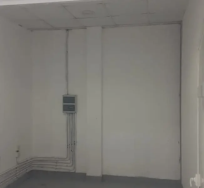 Compact and Efficient Warehouse Designed for Practical Commercial Use and Storage in Al Quoz 3
