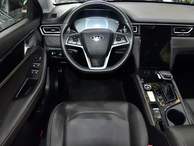 2024 JAC J7 Luxury 1.5L Turbocharged 4 Cylinders Petrol Engine Black Brown Sedan GCC Specs