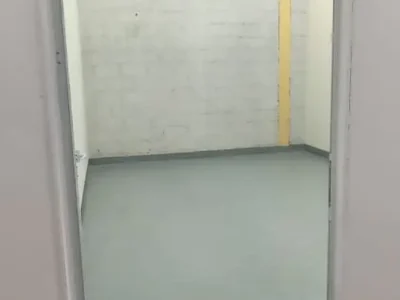 SMALL STORAGE WAREHOUE FOR RENT - SAFE & SECURE