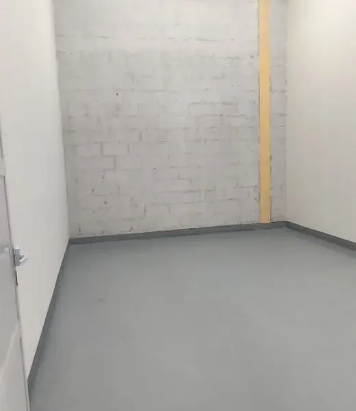 Mezzanine Storage Unit with Efficient Layout and Easy Access for Loading and Unloading Operations