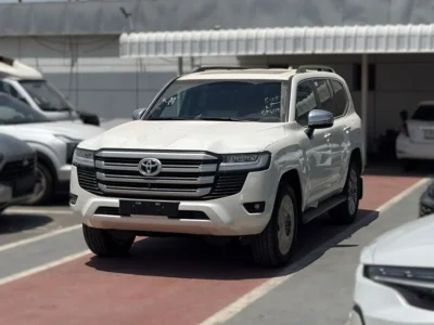 2026 Toyota Land Cruiser LC300 VX 3.5 Litres 6 Cylinders Petrol Engine White Black SUV