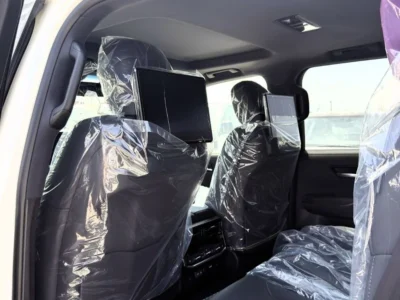 2025 Toyota Land Cruiser LC300 VX 3.5L Twin Turbo 6 Cylinders Petrol Engine White Black SUV