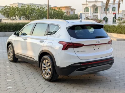 2023 Hyundai Santa Fe Limited 4 Cylinders Petrol Engine White Grey SUV GCC Specs Automatic