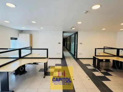 PRIME LOCATION COMMERCIAL WAREHOUSE/ SHOWROOM AVAILABLE FOR RENT DIRECT FROM THE OWNER
