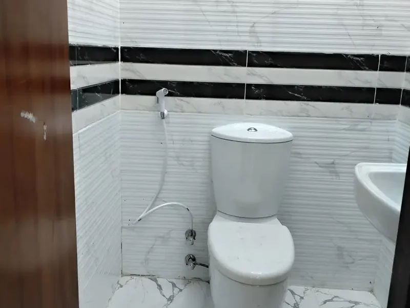 Small Storage Warehouse with Private Washroom in Al Quoz 1