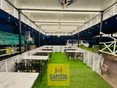 PRIME LOCATION COMMERCIAL KITCHEN/RESTAURANT AVAILABLE FOR RENT APPROVED OUTSIDE SITTING