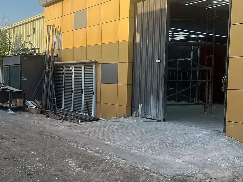 Direct From Owner Prime Location Road Al Quoz Industrial Area 1 Ready to Move in
