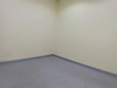 WELL LOCATED GROUND FLOOR STORAGE UNIT OFFERING EASY ACCESS