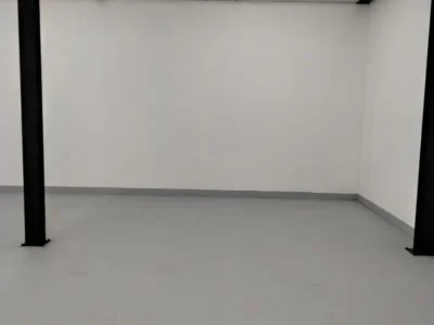 CLEAN STORAGE WAREHOUSE WITH WASHROOM ON GROUND
