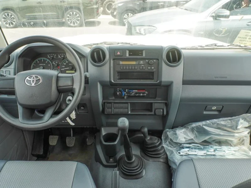 2025 Toyota Land Cruiser 4.2 Litres 6 Cylinders Diesel Engine White Grey Pickup Truck MT