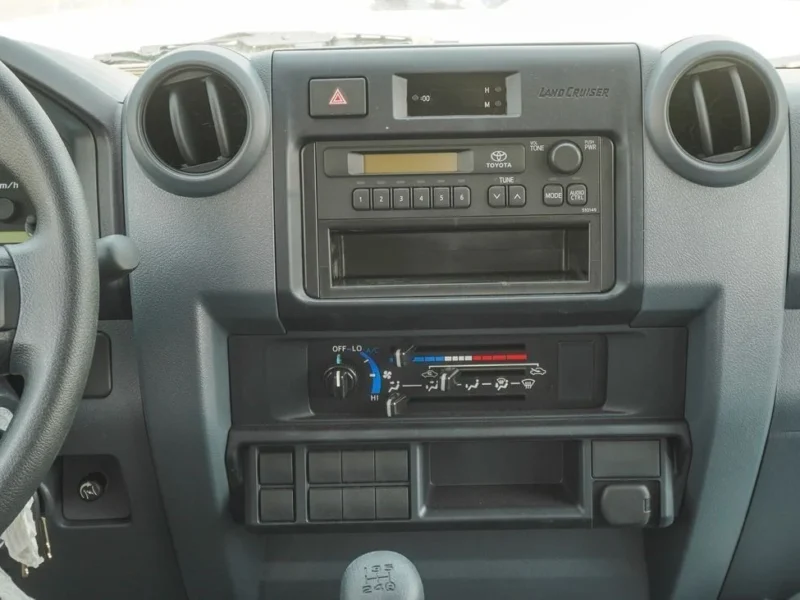2025 Toyota Land Cruiser Pick Up 4.2L 6 Cylinders Diesel Engine MT White Grey Pickup Truck