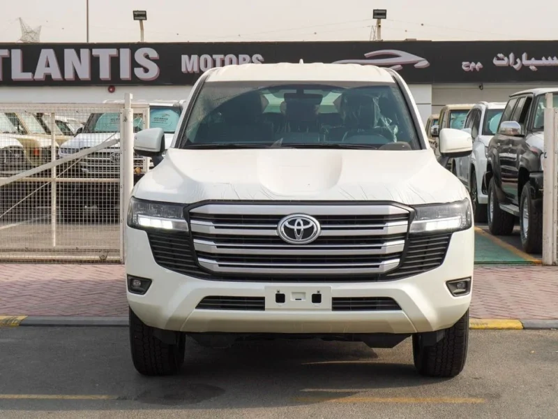 2025 Toyota Land Cruiser GXR 4.0L 6 Cylinders Petrol Engine White Black SUV GCC Specs