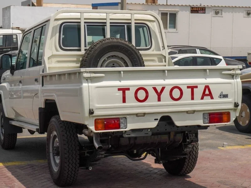 2025 Toyota Land Cruiser 4.2 Litres 6 Cylinders Diesel Engine White Grey Pickup Truck MT