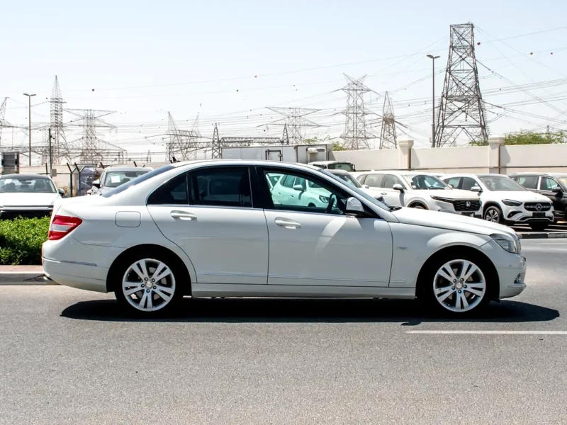 2008 Mercedes-Benz C-Class C250 4 Cylinders Petrol Engine White Black Sedan Automatic