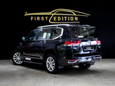 2023 Toyota Land Cruiser VXR 6 Cylinders Petrol Engine Black Red SUV GCC Specs