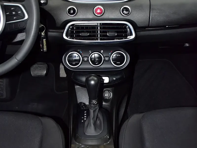 2023 Fiat 500X Lounge 4 Cylinders Petrol Engine Black SUV GCC Specs Automatic