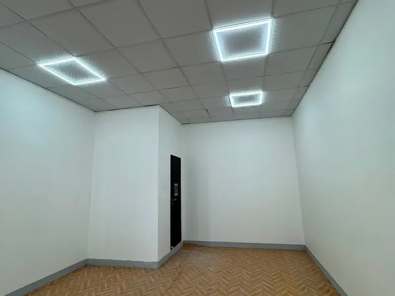 450 SQFT GROUND FLOOR WAREHOUSE WITH ATTACH WASHROOM AVAILABLE FOR RENT (BK)