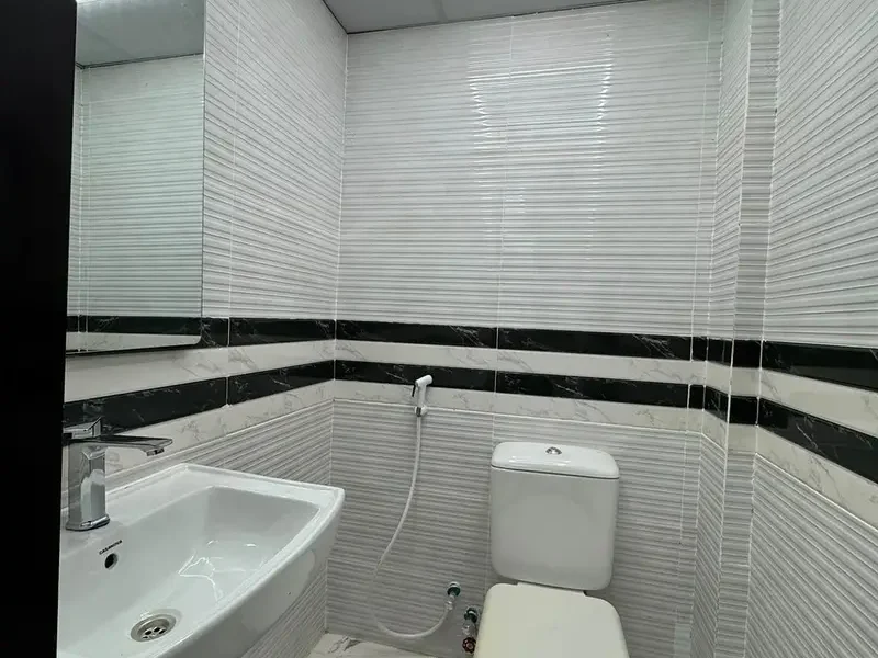 MODERN AND SECURE STORAGE UNIT AVAILABLE FOR ALL STORAGE REQUIREMENTS WITH WASHROOM