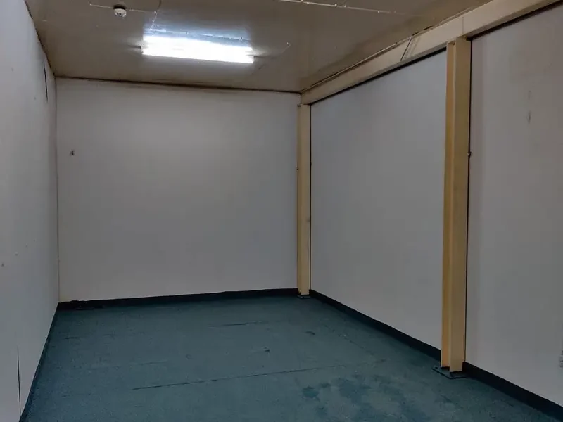 SPACIOUS AND SECURE STORAGE WAREHOUSE FOR RENT IN AL QUOZ 4