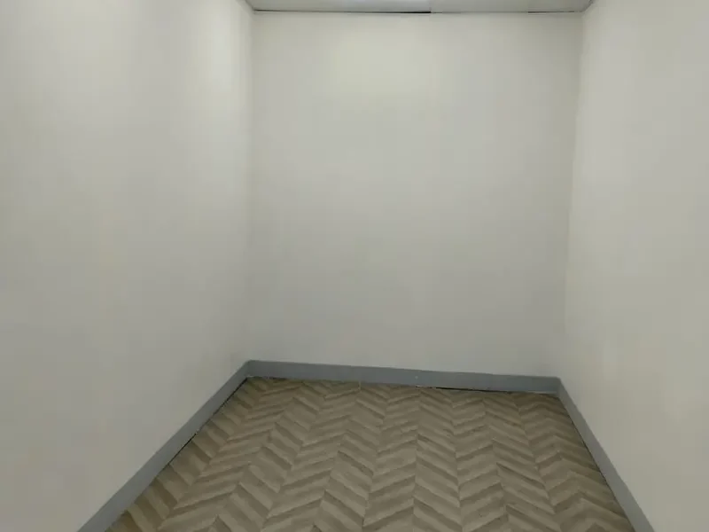 COMPACT AND EFFICIENT STORAGE UNIT AVAILABLE FOR STORAGE PURPOSES IN AL QUOZ 3