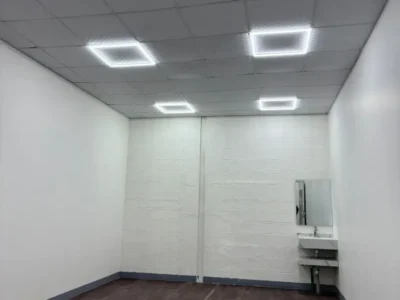 SPACIOUS AND WELL KEPT STORAGE UNIT WITH A WASHBASIN AVAILABLE IN AL QUOZ 1