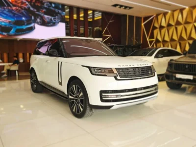 2022 Land Rover Range Rover HSE P530 4,4 Litres 8 Cylinders Petrol Engine White Maroon SUV