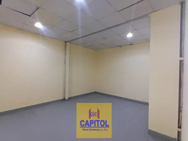 LARGE AND READY TO OPERATE GROUND FLOOR WAREHOUSE SPACE IN AL QUOZ 4
